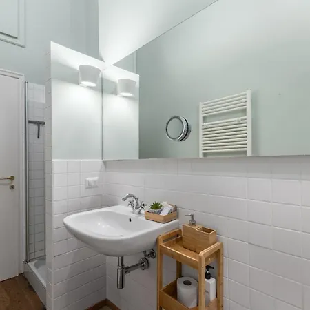 Boccaccio - 4 Posti - Metro Apartment *